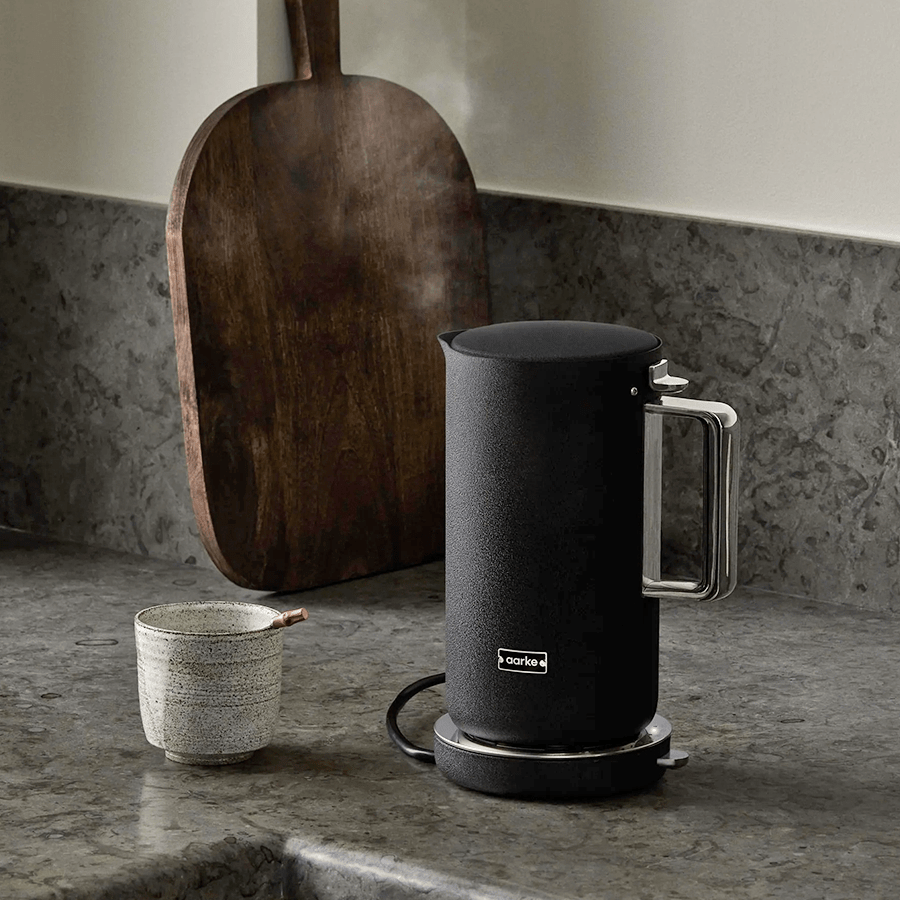 AARKE MATTE BLACK KETTLE - DYKE & DEAN