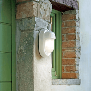 BLACK PORCELAIN VERTICAL BULKHEAD LAMP - DYKE & DEAN