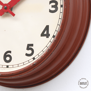 DYKE AND DEAN VINTAGE RUST VINTAGE CLOCK OUTLET - DYKE & DEAN