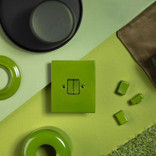 KATY PATY PORCELAIN PLATE HDMI WALL SOCKET GREEN - DYKE & DEAN