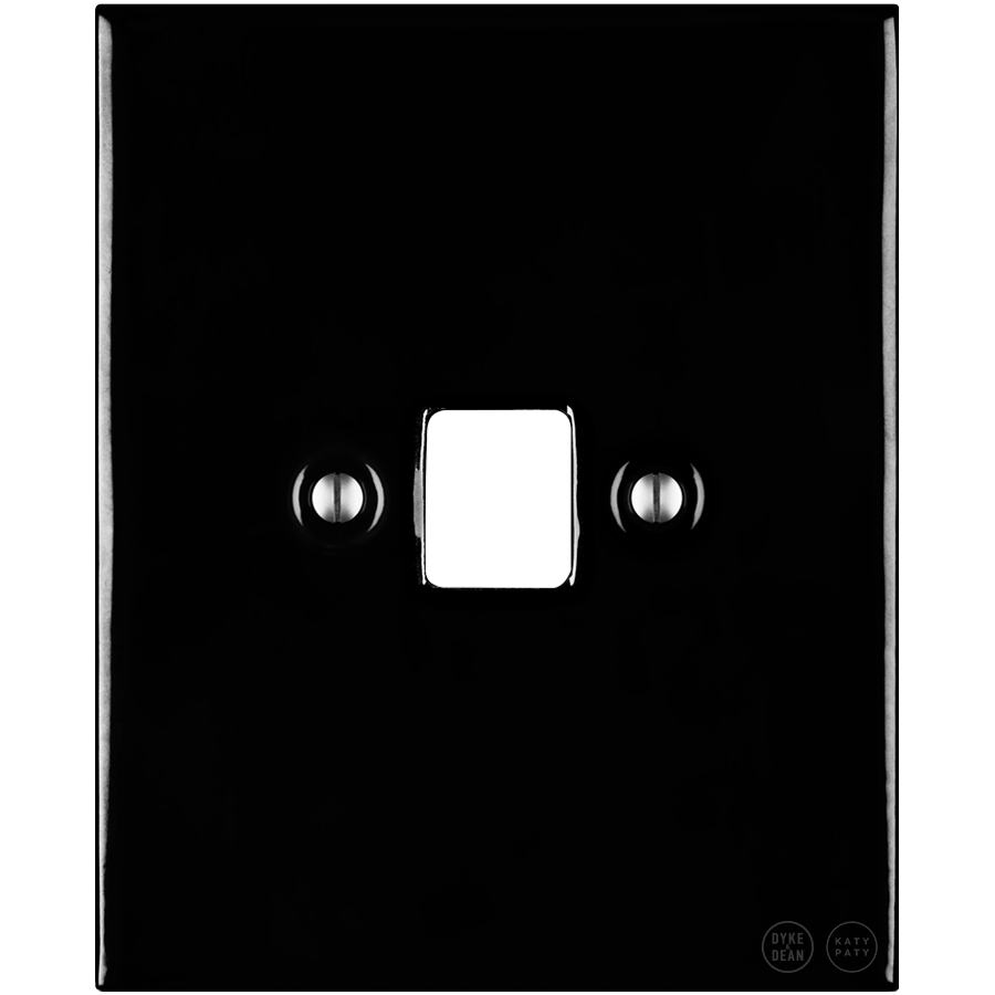 KATY PATY PORCELAIN PLATE PC/ USB WALL SOCKET BLACK - DYKE & DEAN