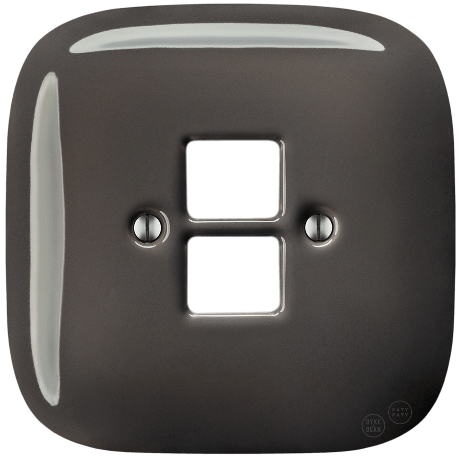 SQUARE PORCELAIN WALL SOCKET BROWN PC/USB - DYKE & DEAN