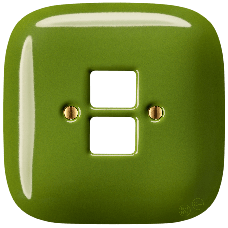 SQUARE PORCELAIN WALL SOCKET GREEN PC/USB - DYKE & DEAN