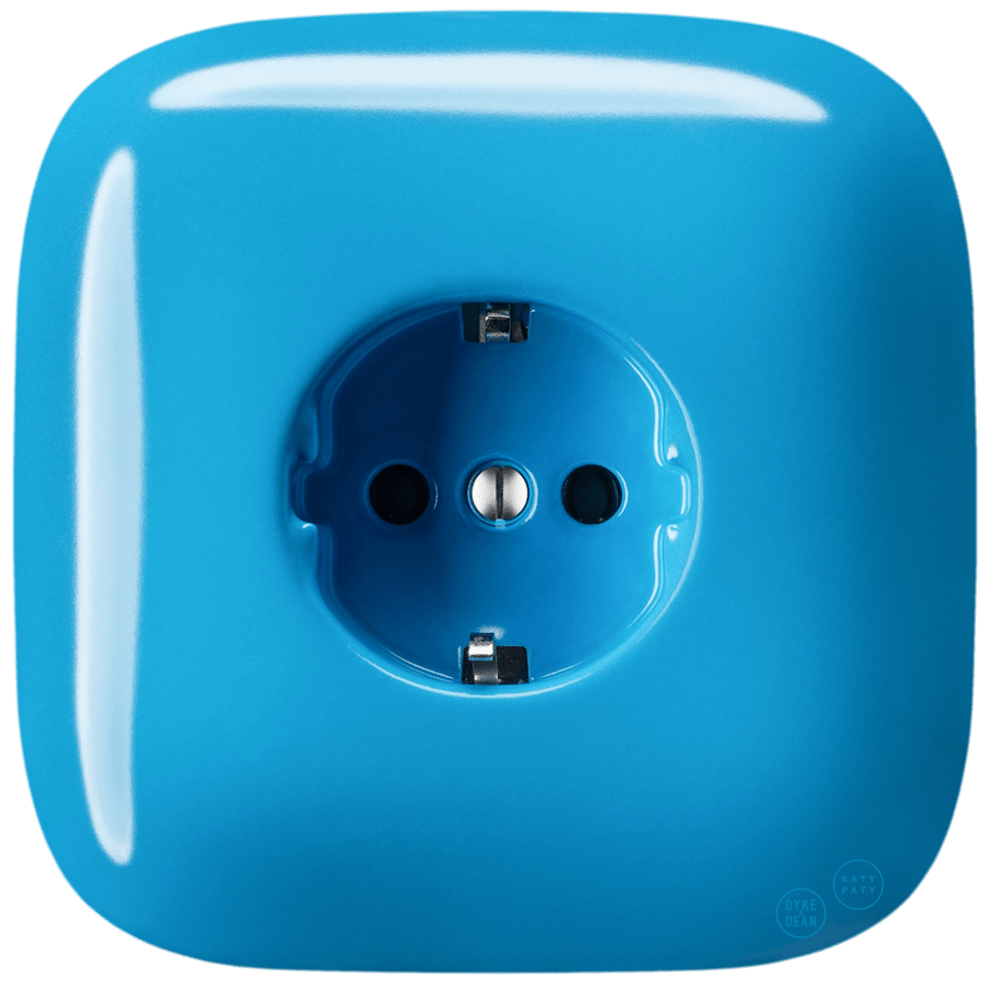 SQUARE PORCELAIN WALL SOCKET SCHUKO AZURE - DYKE & DEAN