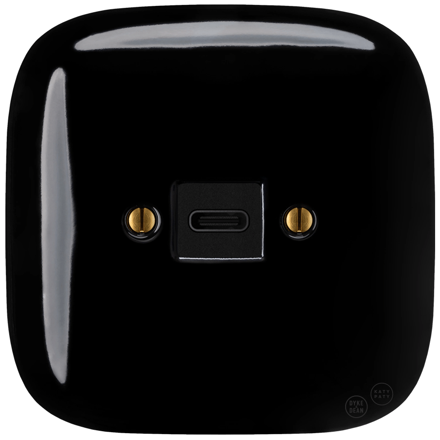 SQUARE PORCELAIN WALL SOCKET USB - C BLACK - DYKE & DEAN