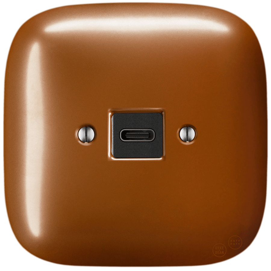 SQUARE PORCELAIN WALL SOCKET USB - C COPPER - DYKE & DEAN