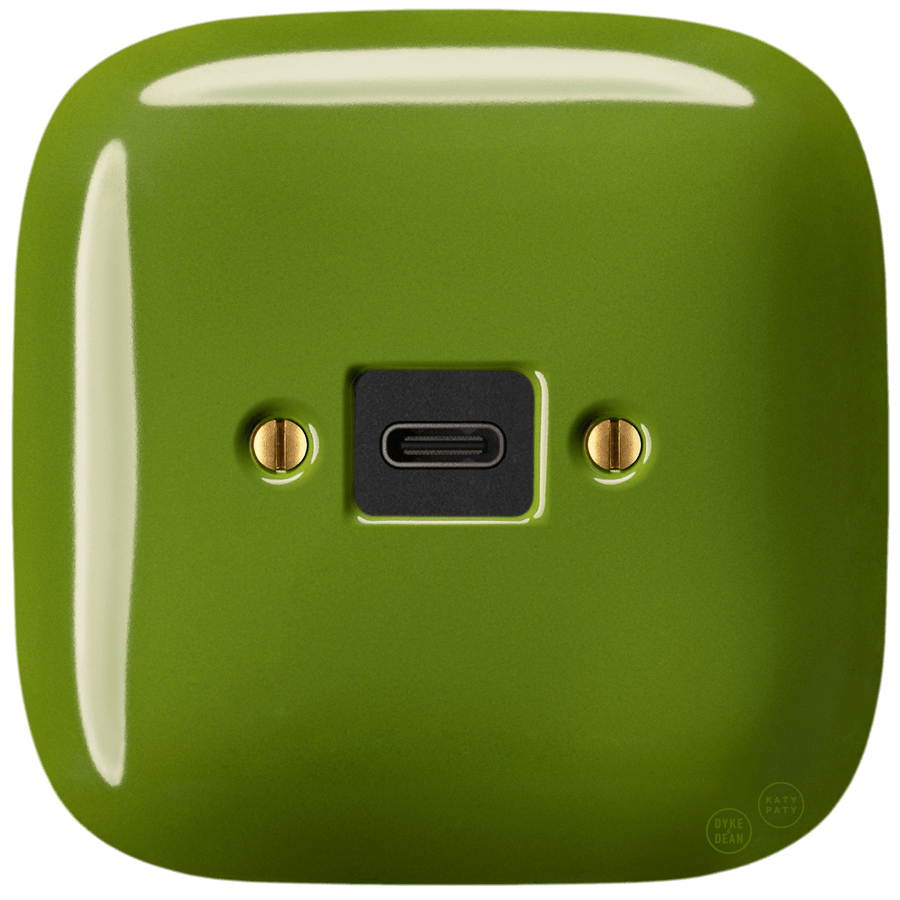 SQUARE PORCELAIN WALL SOCKET USB - C GREEN - DYKE & DEAN