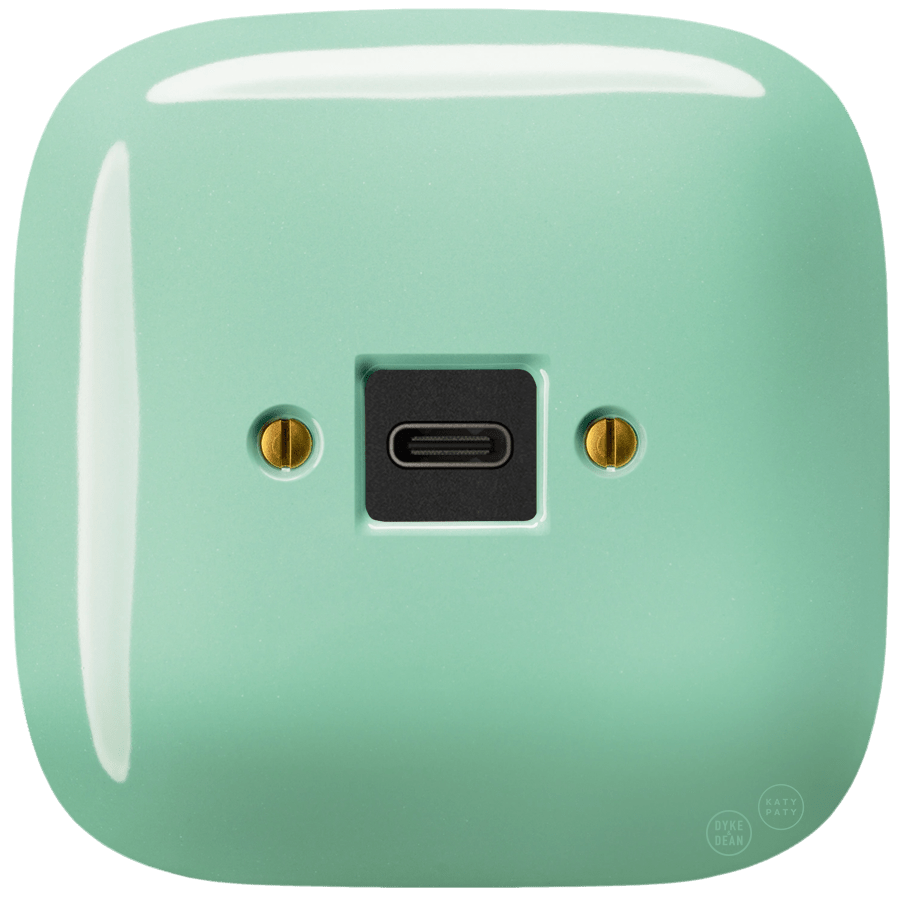 SQUARE PORCELAIN WALL SOCKET USB - C MINT - DYKE & DEAN