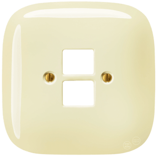 SQUARE PORCELAIN WALL SOCKET VANILLA PC/USB - DYKE & DEAN