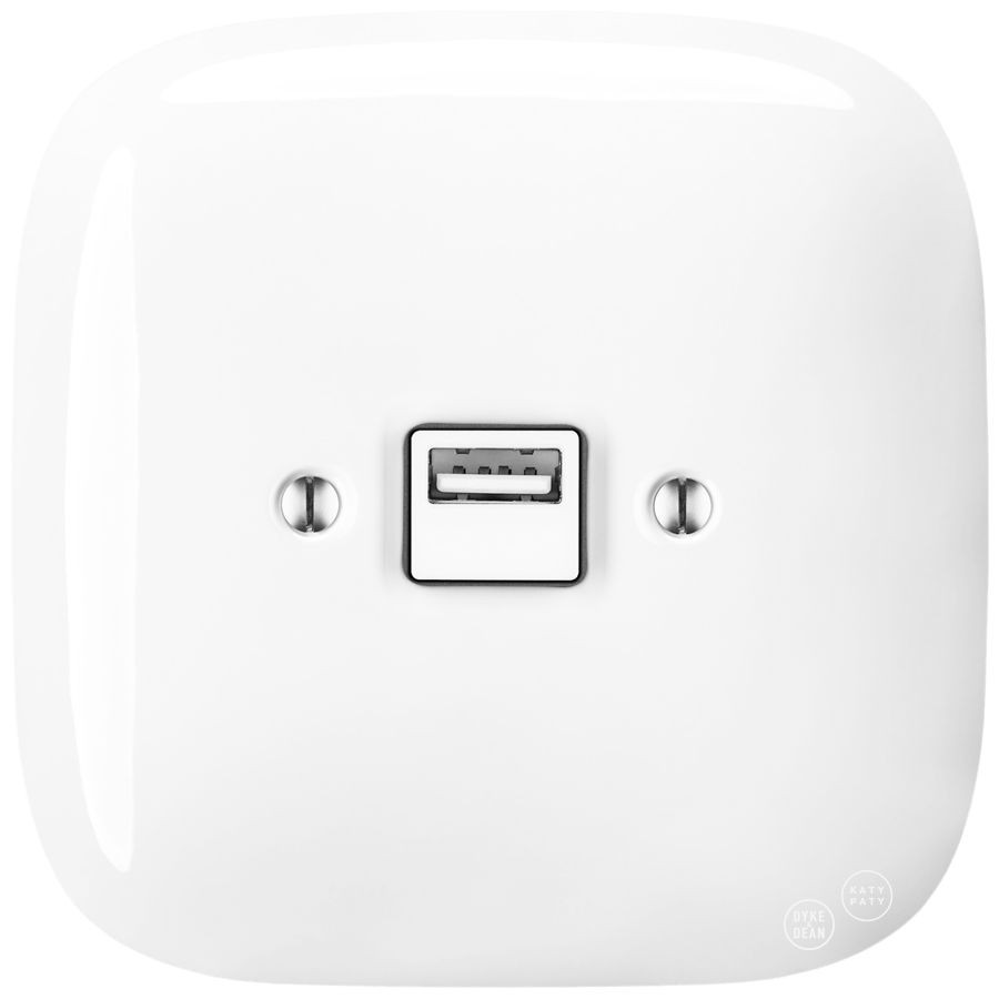 SQUARE PORCELAIN WALL USB CHARGER WHITE - DYKE & DEAN