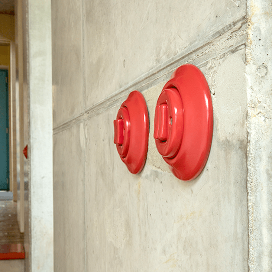 PORCELAIN WALL END PLUG SOCKET BRICK RED - DYKE & DEAN