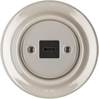 PORCELAIN WALL SOCKET CAPPUCCINO USB-C - DYKE & DEAN