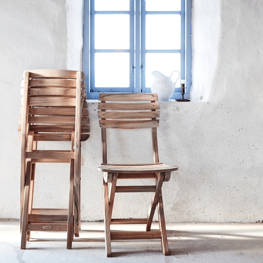 VENDIA TEAK FOLDING CHAIR - DYKE & DEAN